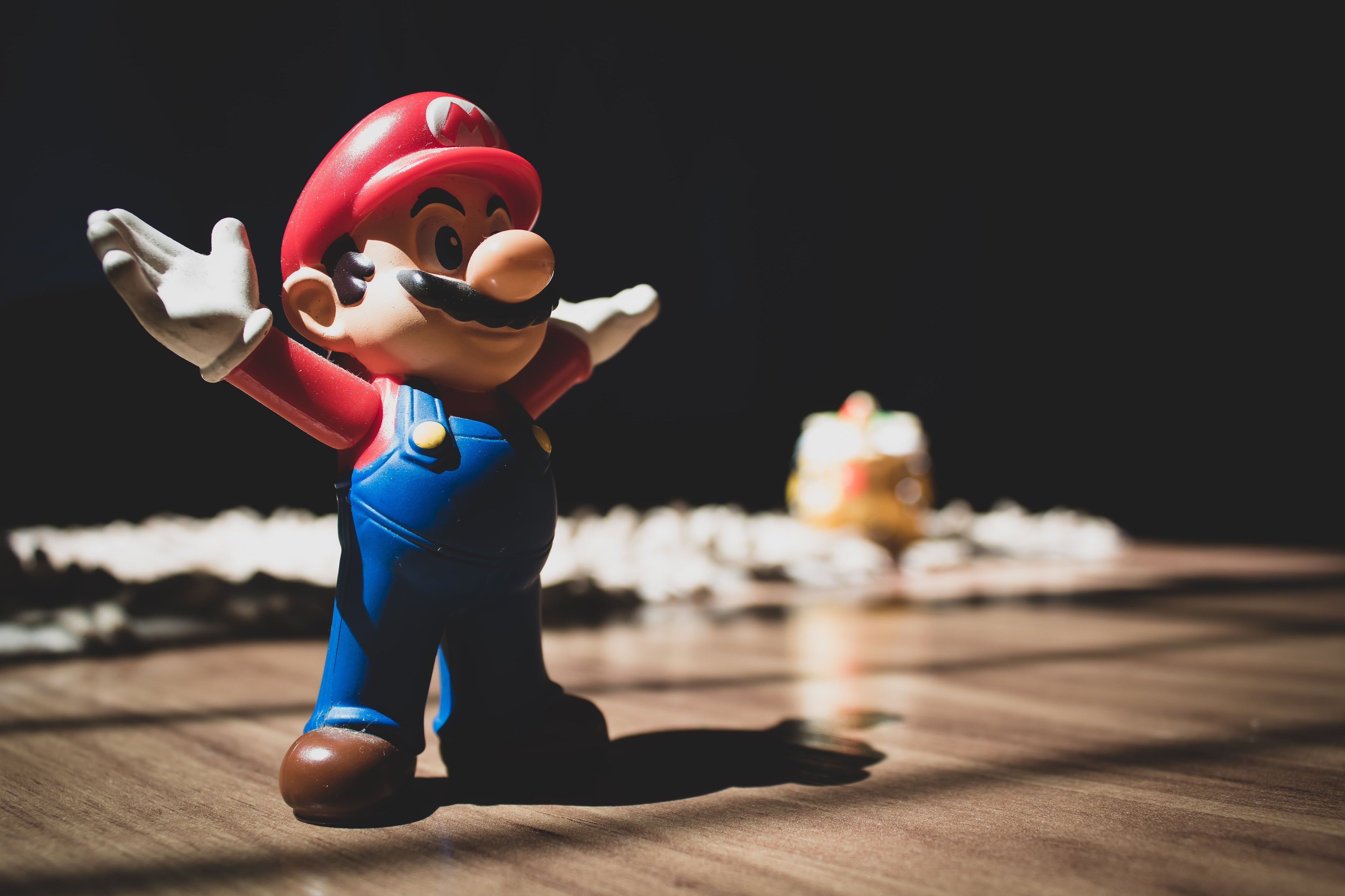 Banner Nintendo with open arms 