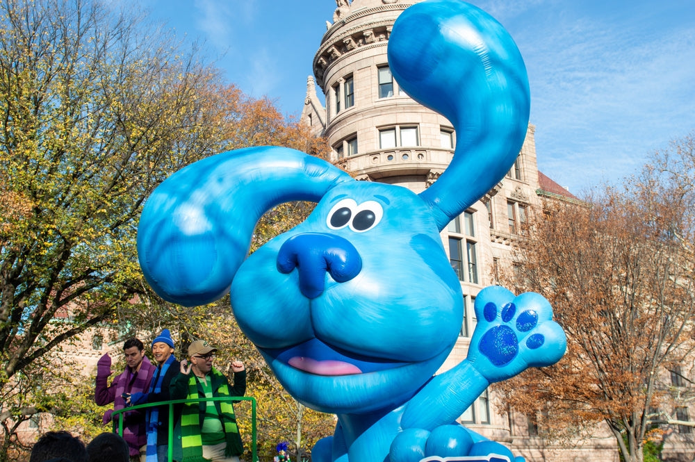 blue balloon dog