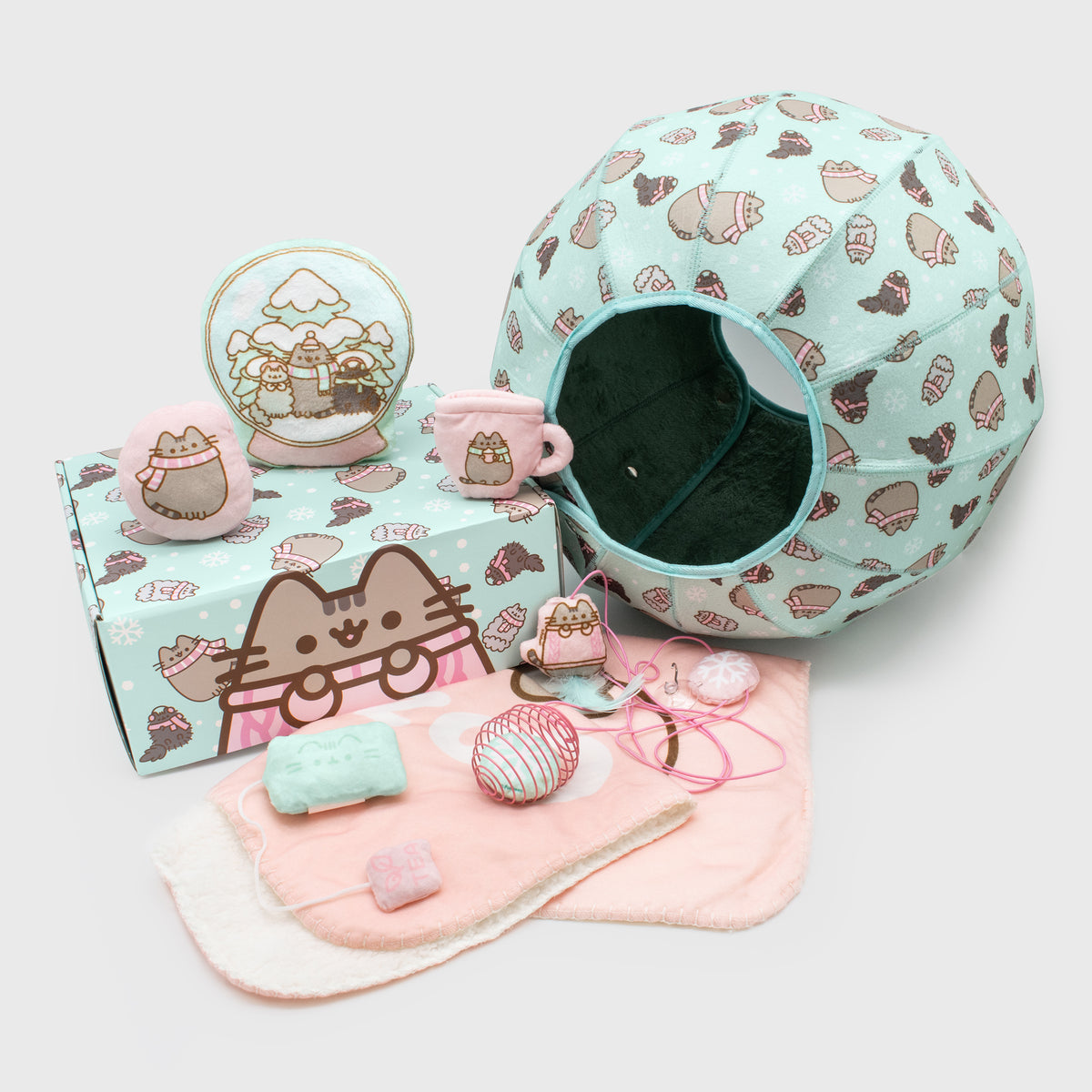 Pusheen - Staying Cozy Cat Box