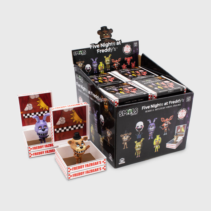 five nights at freddy's smols pdq. opened freddy and bonnie next to display.