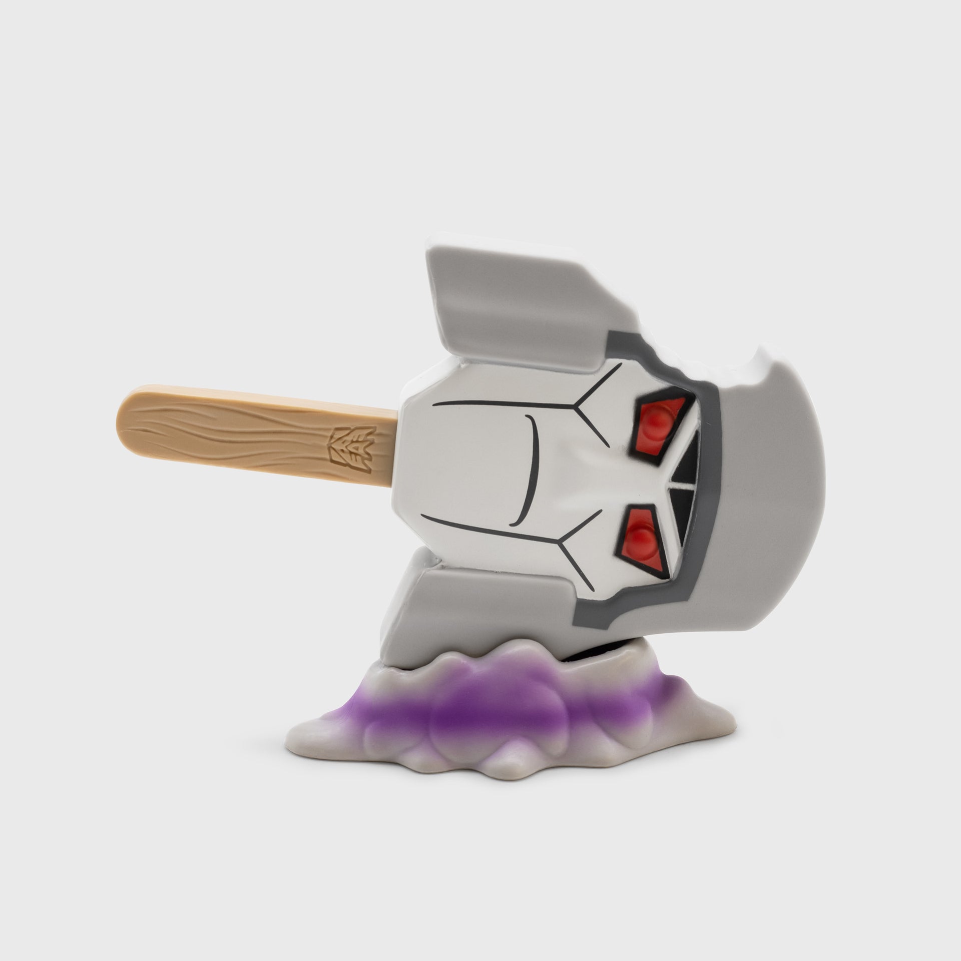 megatron transformers meltz figure on side on stand