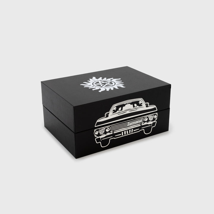 jewelery box cloesed. impala on front