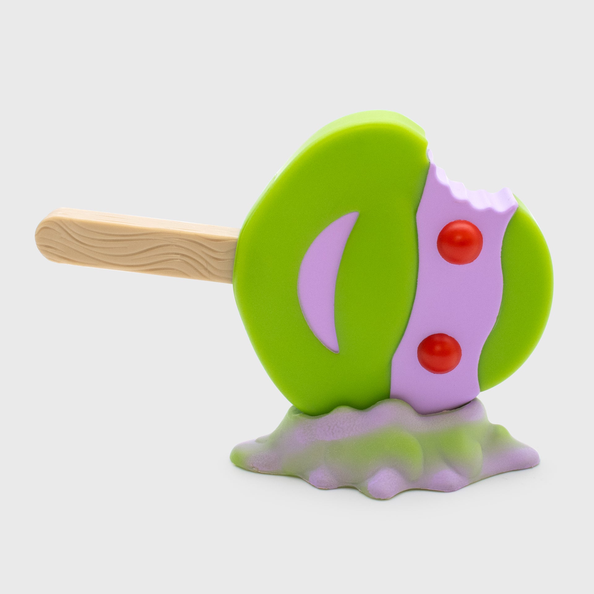 tmnt meltz laying on top of stand. donatello.