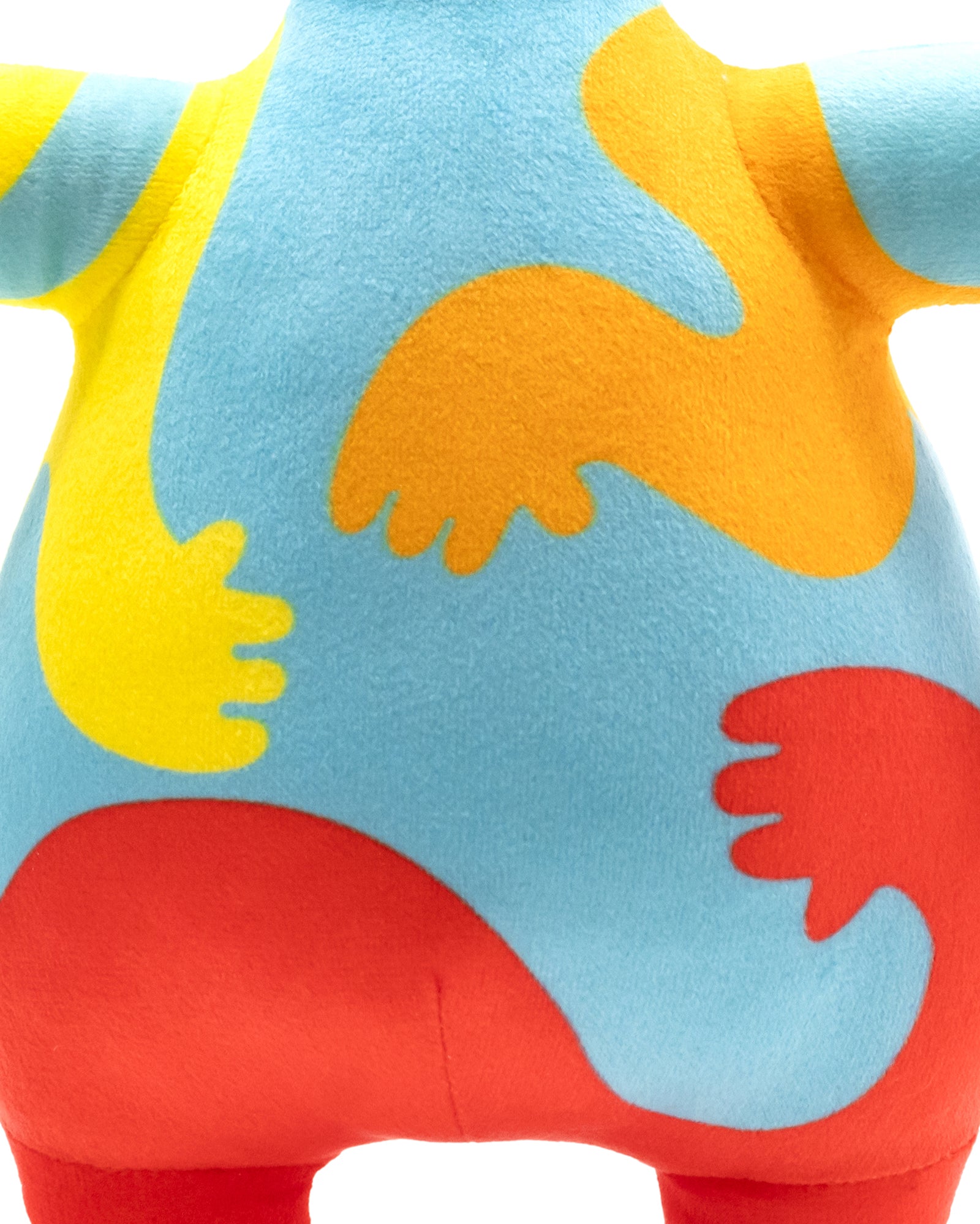 close up of doey's belly. arm pattern