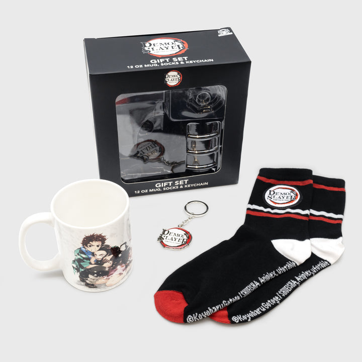 demon slayer gift bundle full reveal. text on box: demon slayer gift set, 12 oz mug, socks and keychain.