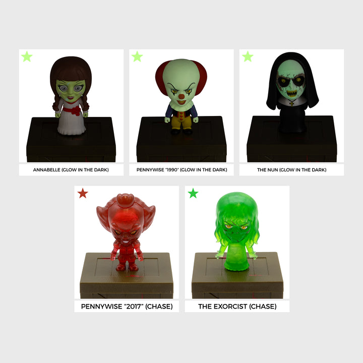  A showcase of the Chase Horror Smols and Glow in the Dark Smols. Includes Pennywise (1990), Translucent Red Pennywise (2017), The Nun, Annabelle, Translucent Green Regan 